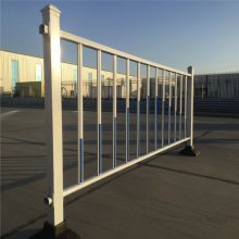 【底盘护栏隔离网 可移动护栏 临时防护网报价图片