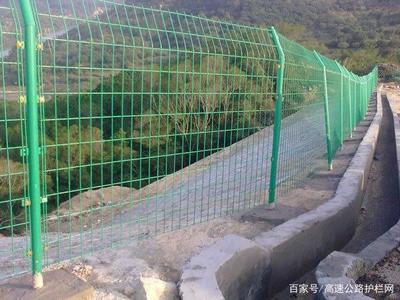 鉴别高速公路护栏网的生产是否合格的