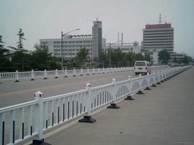 找河北城市道路护栏厂家 北京城市道路护栏 拓达护栏