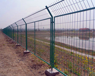 昌黎铁丝网栏与框架护栏网 安全用品的可靠之选